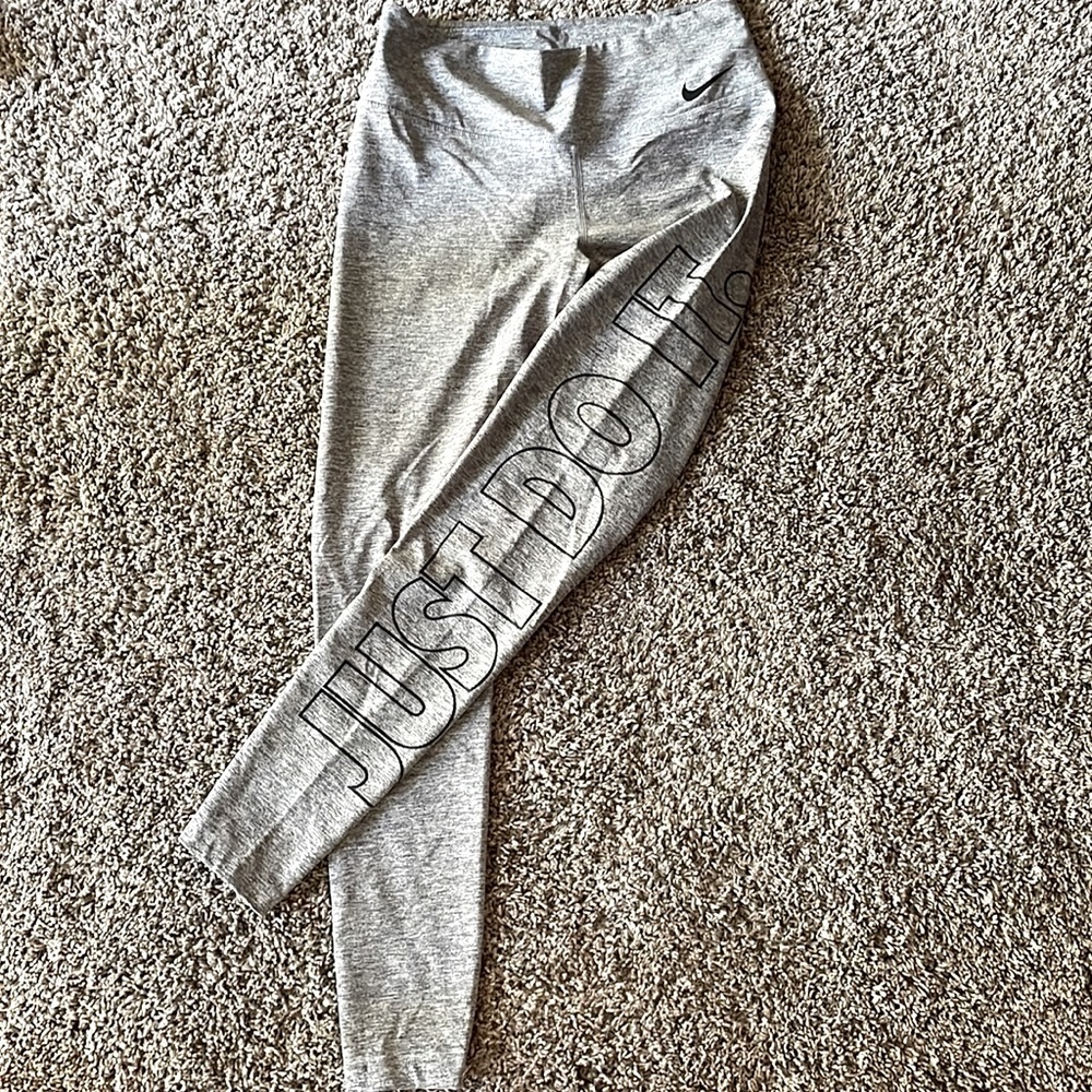 Gray Nike leggings